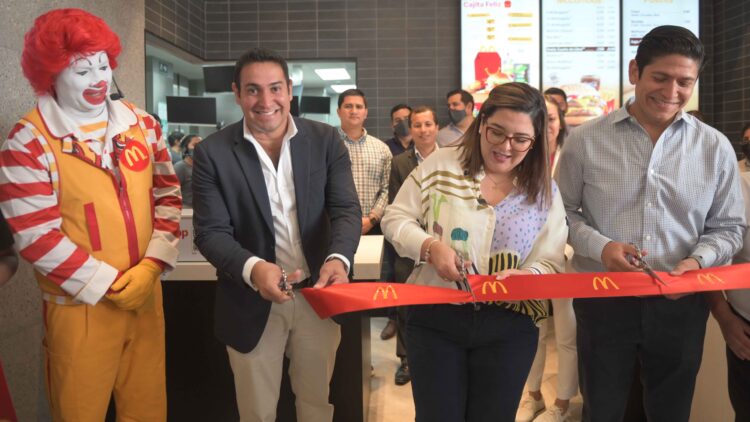 Inauguramos el primer McDonald’s en Durán, Ecuador, brindando 60 nuevos puestos de trabajo para jóvenes